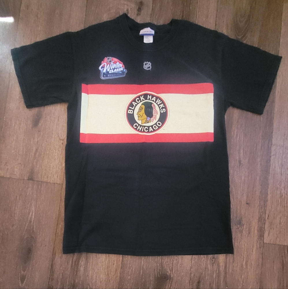 NHL Chicago Blackhawks Winter Classic Keith 2 T-Shirt Small